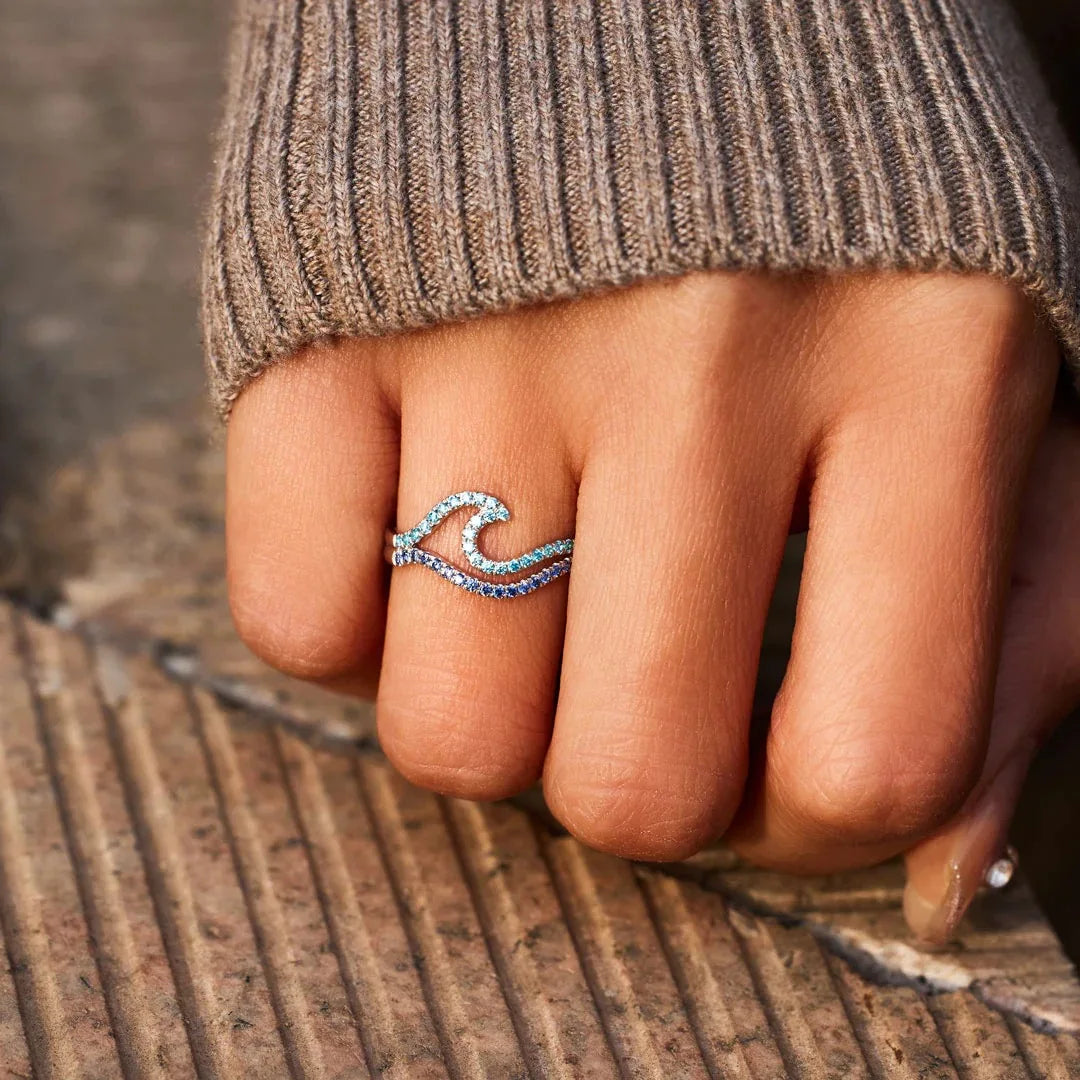 Gradient Blue Wave Ring – product image 5