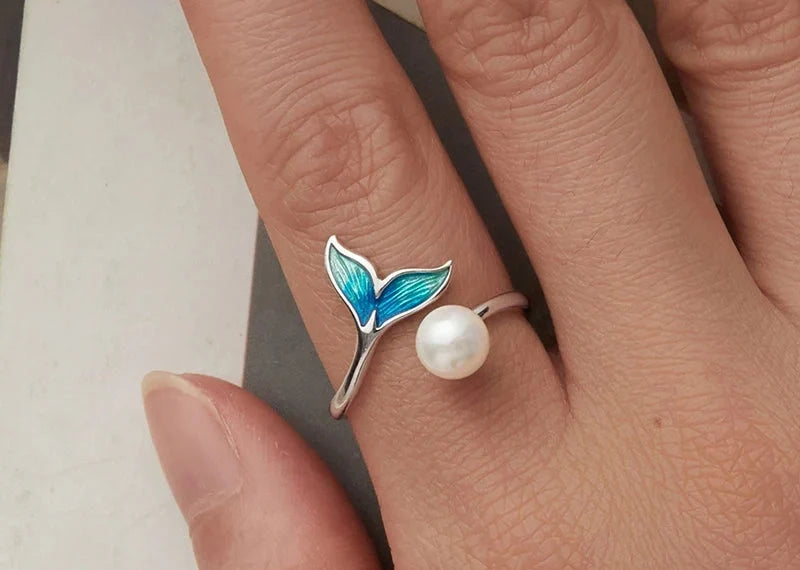 Ocean-inspired sterling silver ring