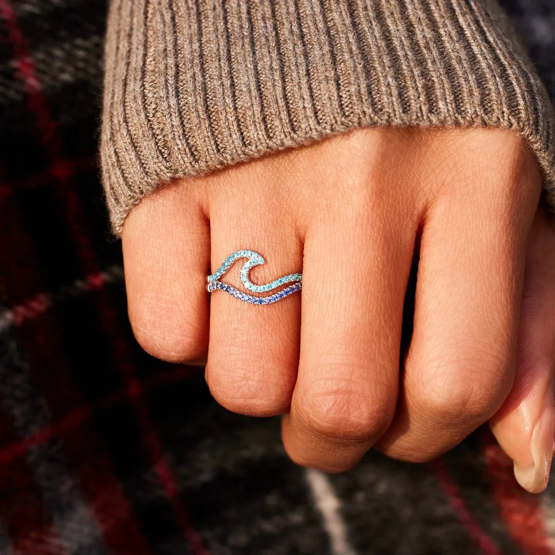 Gradient Blue Wave Ring – product image 4