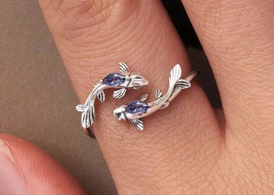 Zodiac-inspired sterling silver ring
